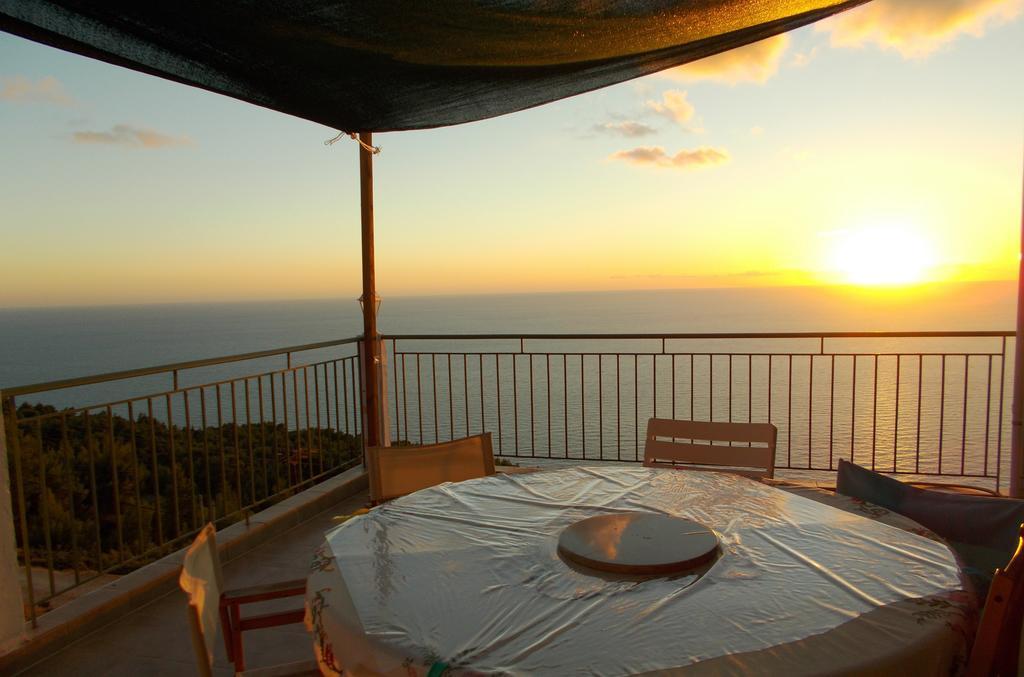 Porto Katsiki Blu Apartment Athánion Стая снимка
