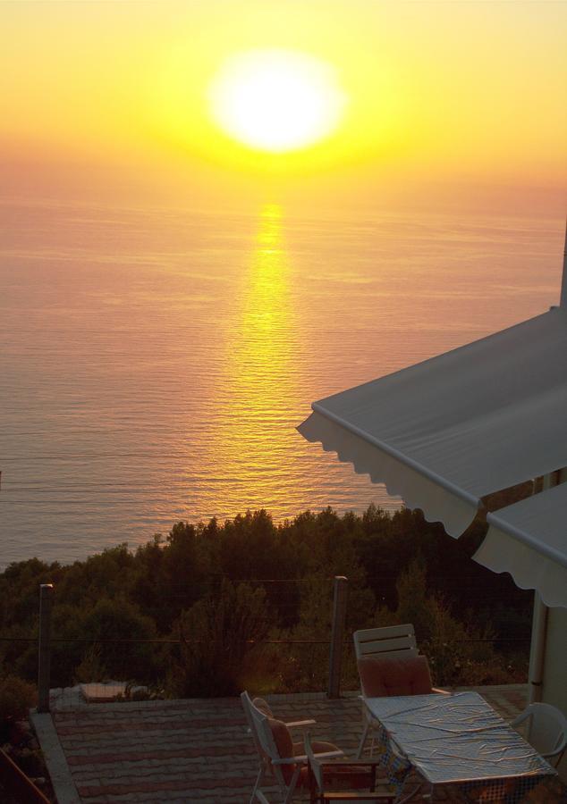 Porto Katsiki Blu Apartment Athánion Екстериор снимка